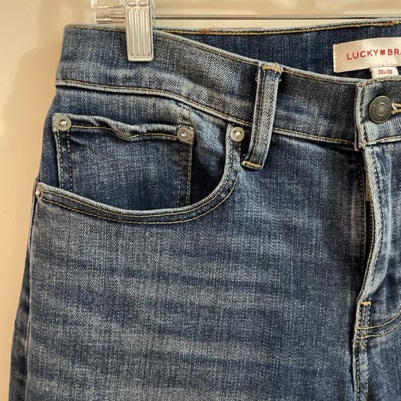 LUCKY BRAND 110 Slim Mens Jeans 30X30 Medium Wash Denim Low Rise Stretch EUC - Picture 2 of 15